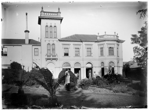 Views of Pine Grove, Lennox Street, Richmond, 1902–08