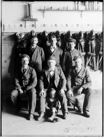 Interior group portrait of Melbourne Fire Brigade, Victoria, 1895–1917