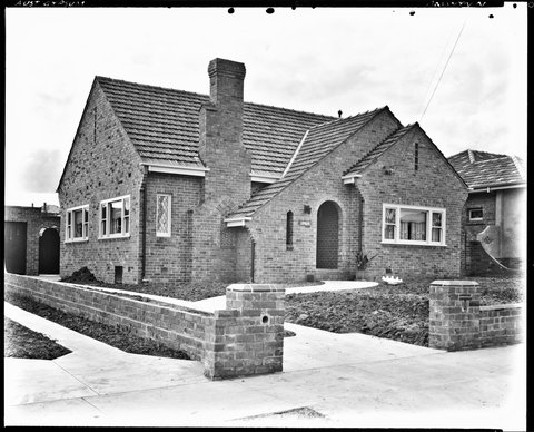 [Exterior view of a private residence in Balwyn], 1930s