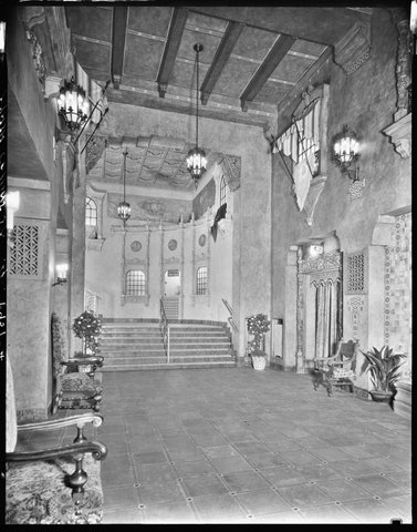 Interior views of Plaza Theatre, Collins Street, Melbourne, 1940s