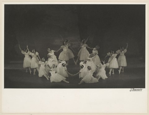 Swan Lake, Act II, the Borovansky Ballet, His Majesty's Theatre, Melb, 1946
