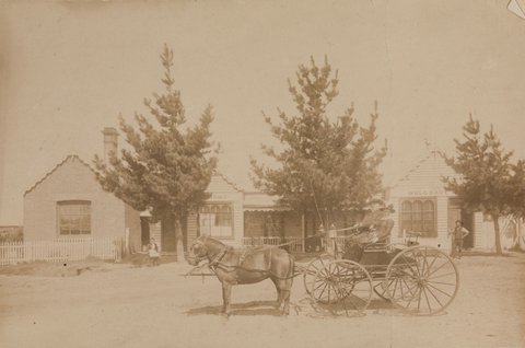Mulgrave Arms Hotel, Dandenong Road, Mulgrave, Vic, 1887–89