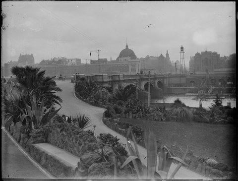 [View of Alexandra Gardens and the Yarra River, Melbourne, Vic.], 1891–1914
