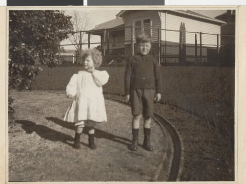 In the grounds of Government House, Melbourne, Victoria, c. 1913