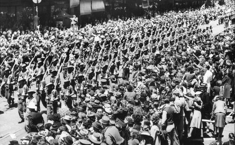 17th Brigade marching through Melbourne, 1940–46