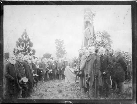 Monument erected to the memory of John Batman in the first Melbourne Cemetery, 1918–24
