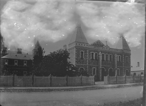 Royal Victorian Institute for the Blind, exterior of Ormond Hall from Moubray Street, Prahran, 1890–1912