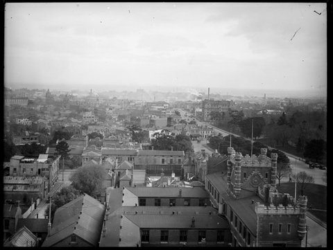 Elevated views looking west across Melbourne, from the East Melbourne fire station, c. 1910