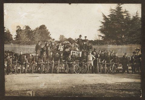 Kew Flyers' Bicycle Club, 1890–1900