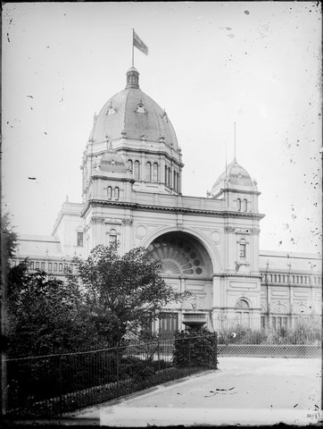 [Entrance and dome of the Exhibition Buildings, Carlton, Vic.], 1893–1914