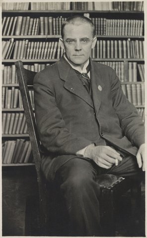 Melbourne University portraits of professorial staff, 1914?