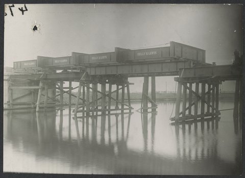 South Kensington to West Footscray, bridge construction, 1927