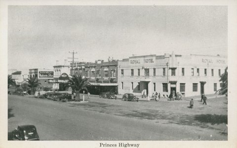"Dandenong, Vic. photographic booklet", 1950s