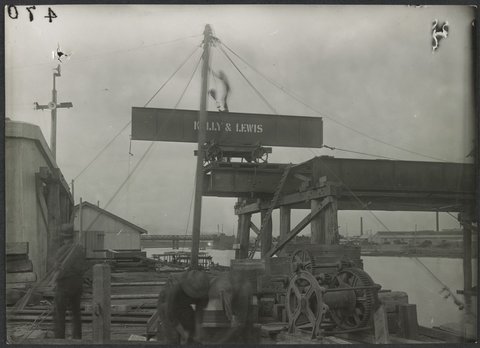 South Kensington to West Footscray, bridge construction, 1927