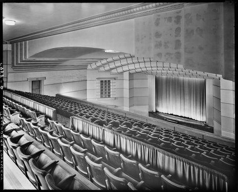 Hoyts Trocadero Theatre, Hopkins Street, Footscray, c. 1944