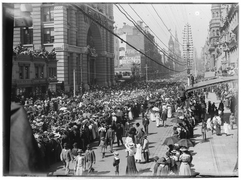 [Soldier's marching in parade, Collins Street, Melbourne], c. 1901