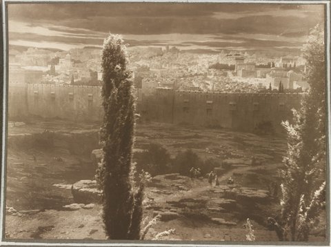 The Melbourne Cyclorama, 1889-1928 : photos of the Jerusalem Cyclorama, 1889–1928