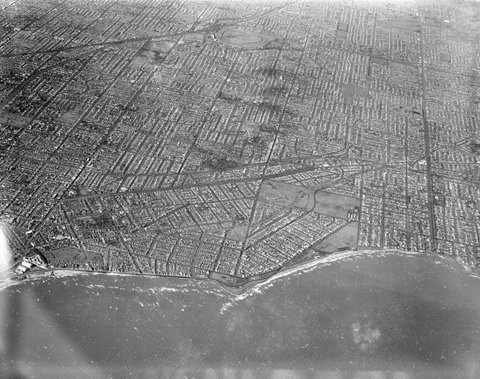 Aerial view looking towards Elwood?, 1940–50