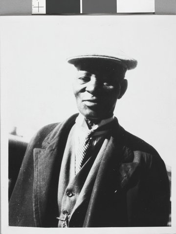Street characters : A series of photographs taken of Melbourne street personalities, about 1930