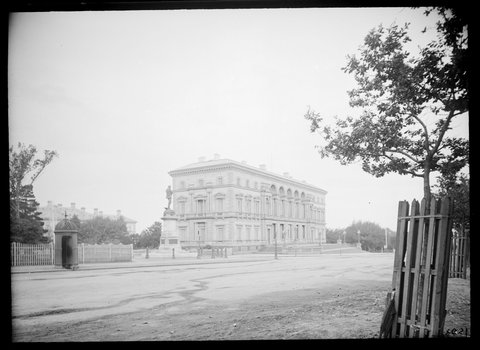 [Old Treasury Building, Spring Street, Melbourne], 1875–1938