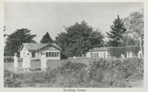"Dandenong, Vic. photographic booklet", 1950s