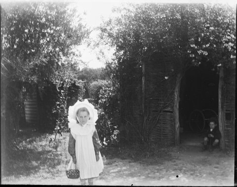 [Children in garden at "Ivanhoe", Sorrento, Vic.], c. 1907