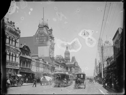 [Street scene, possibly Swanston Street, Melbourne, Vic.], 1891–1914