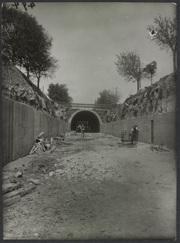 South Kensington to West Footscray, Bunbury Street subway, 1927