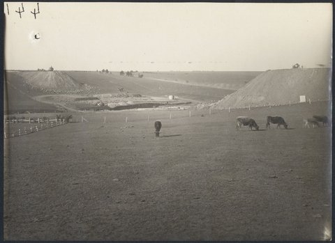 Albion to Broadmeadows - earthworks for culvert at Spring Gully, 1927–29