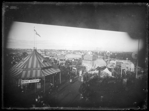 Stands and machinery at the Royal Showgrounds, Melbourne, Victoria, 1914–16