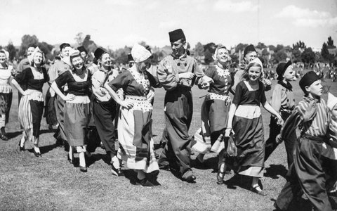 Netherlands national procession at the Allied Thanksgiving pageant at Como Park, Melbourne, 1941–47