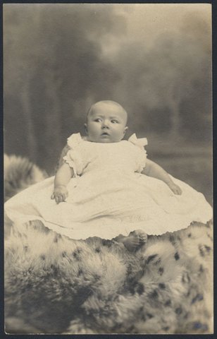 Iris Kerr, Glen Iris, June 1909