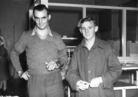 Private Dave Anderson (Geelong) ... With him is Sig. Gordon Lake (St. Kilda), 1940–45