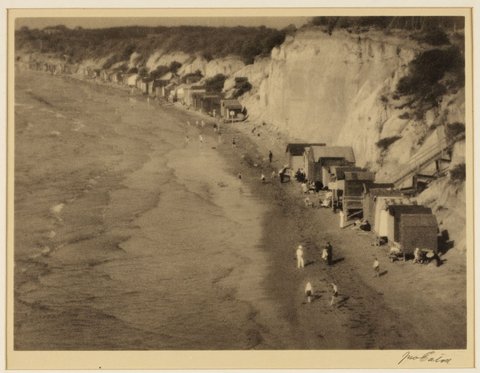 Bathers at Black Rock beach, 1931–40