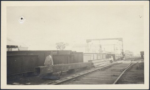South Kensington to West Footscray, Bridge over Maribyrnong River : 175 ft. truss span, 1927