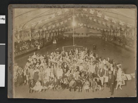 Fancy Dress Carnival at South Yarra Rink, 1906