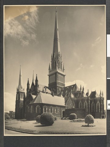 St. Patrick's cathedral, Melbourne, 1930–40