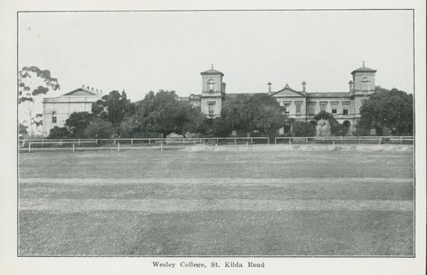 "Folding souvenir of Melbourne, 17 artistic, up-to-date views of public buildings (series no. 4)", 1920s