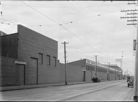 Exterior view of Kinnear's Rope Works, Ballarat Road, Footscray, 1944
