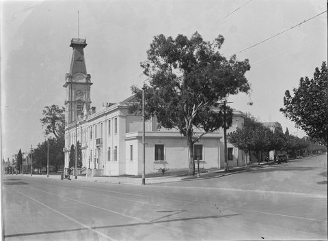 Camberwell Town Hall, from corner of Camberwell Road and Inglesby Road, 1927–59