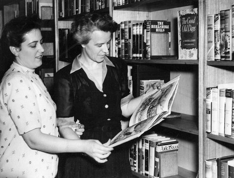 The new U.S. Information library in Collins Street, 1944