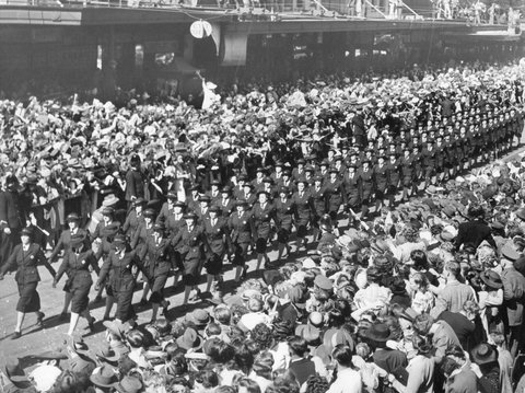 A.I.F. soldiers of the 9th Division in Swanston Street, during a march in Melbourne, 1943