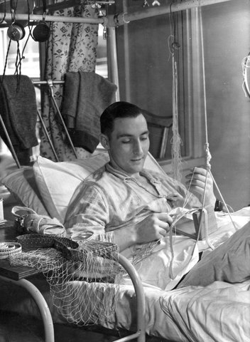 HANDCRAFTS - STRING KNOTTING ... (Heidelberg Military Hospital, Victoria.), c. 1944