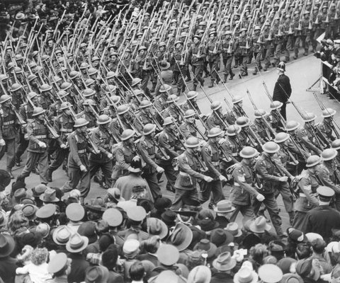 Military procession in Melbourne, Bourke Street and towards Elizabeth Street, 1943