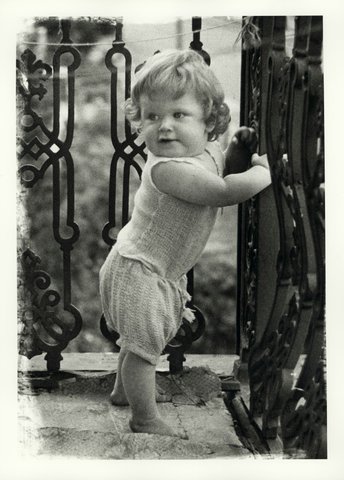 Sweeney, aged 9 and a half months, on the balcony at Robe Street, St. Kilda, 1945