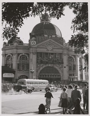 Flinders Street, Melbourne, 1954?