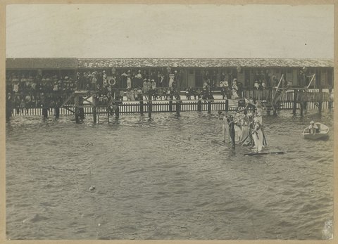 Swimming carnival at St. Kilda, c. 1914