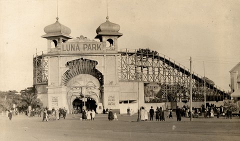 Luna Park, St. Kilda, 1921