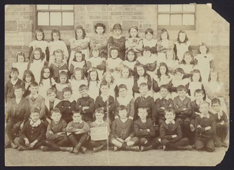 Port Melbourne school, 1900–99