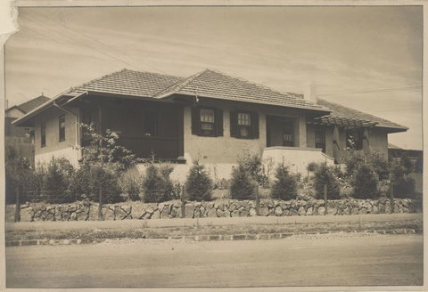 Residence of Dr. J. Ellis Gillespie cnr. Burke & Malvern Rds. East Malvern Vic, 1923